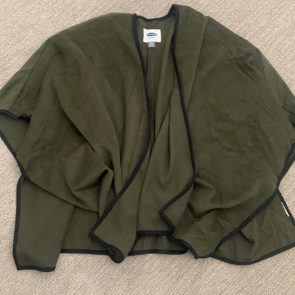 New Old Navy poncho/shrug size XS/S